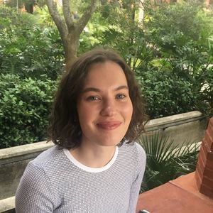 Meet your Posher, Caroline